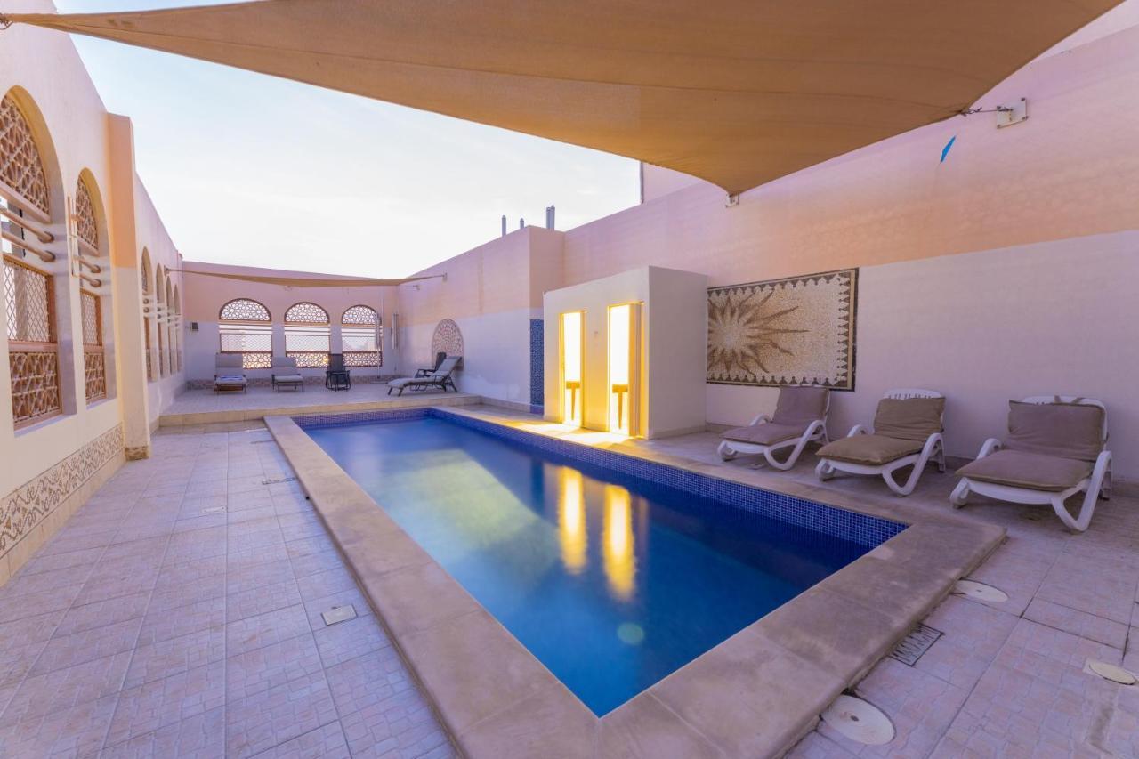 Ewan Ajman Suites Hotel Exterior foto