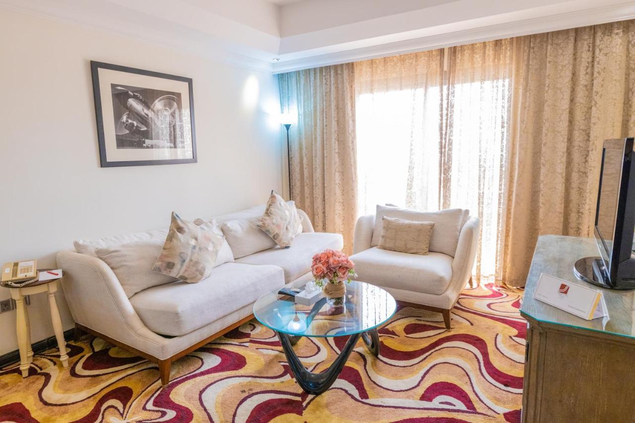 Ewan Ajman Suites Hotel Exterior foto